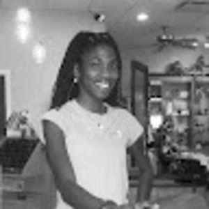 Meet your Posher, Aisha